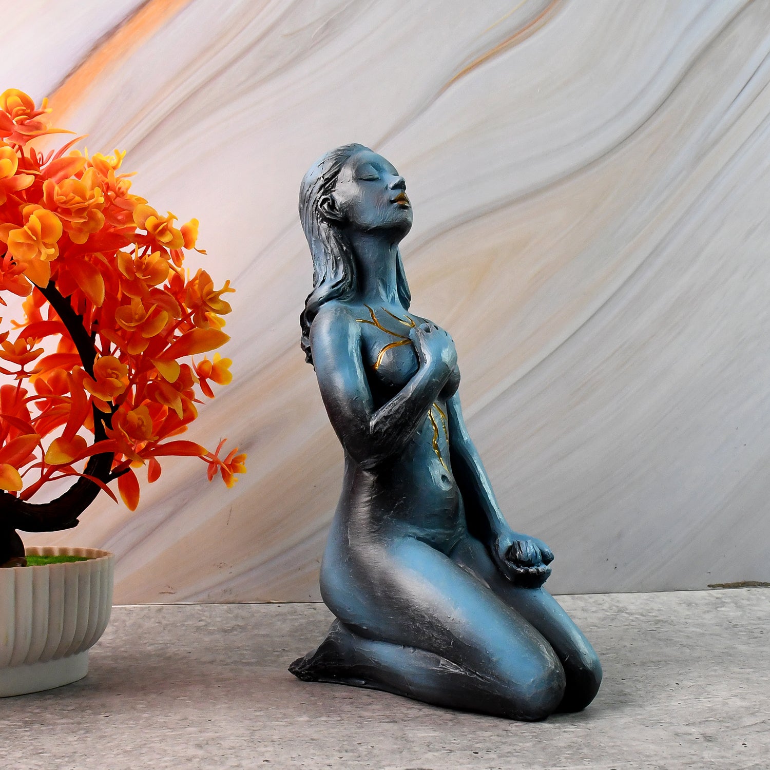 Elegant Resin Kneeling Woman Decorative Statue (1 Pc) Elegant Resin Kneeling Woman Decorative Statue (1 Pc)